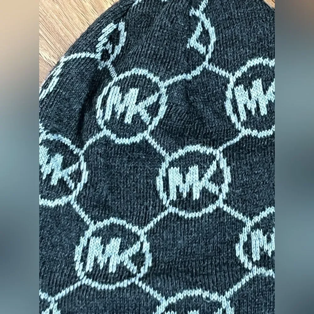 Michael Kors Logo Knit Beanie Hat Gray